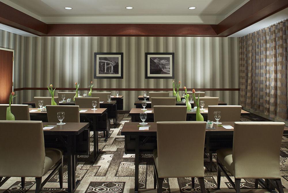 Courtyard Minneapolis St. Paul/Roseville Exterior photo